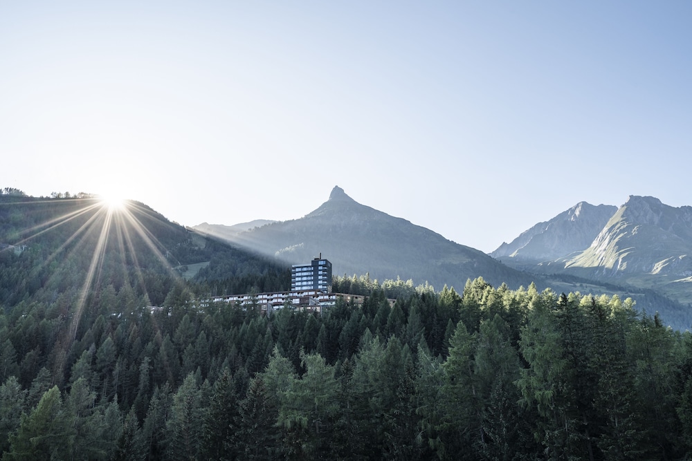 Gradonna Mountain Resort Chalets & Hotel — hotel in Kals Am Grossglockner