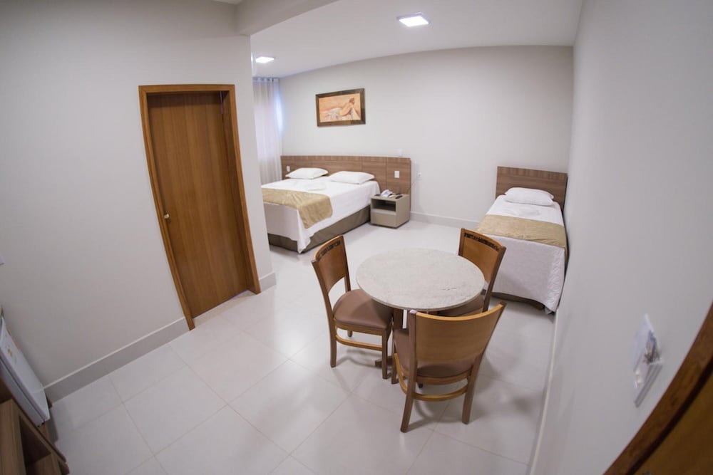 Hotel Royal — Salinas