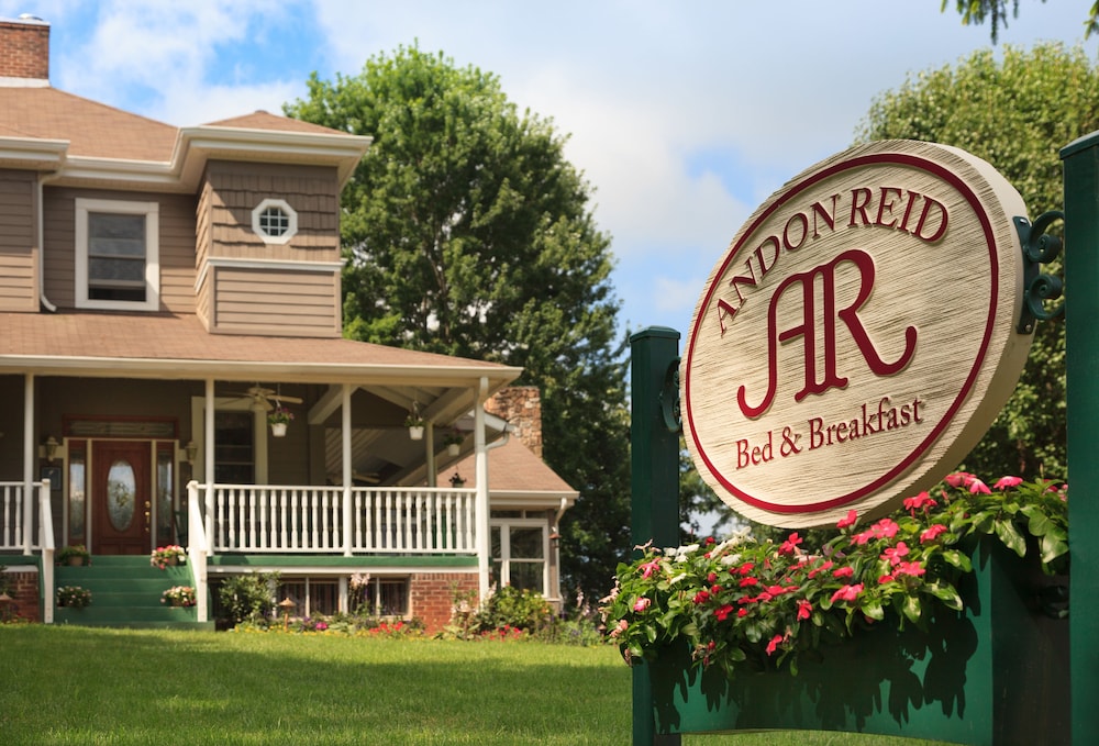 Andon Reid Inn B&B — 4-Star Luxury Hotel in Waynesville, United States