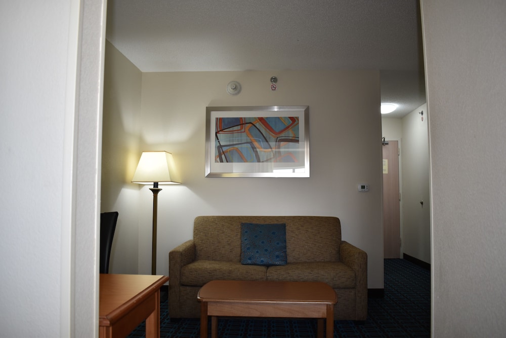Fairfield Inn & Suites by Marriott Kansas City Liberty - photo 48