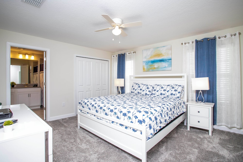 Family Friendly Four Bd w Pool at Storey Lake Resort 5035 - photo 15