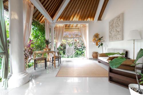 Vastu Family villa — 4-Star Luxury Hotel in Ubud, Indonesia