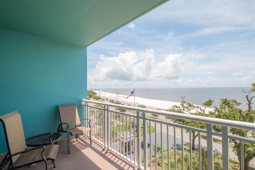 Legacy Towers Legacy II 502 Deluxe - photo 24