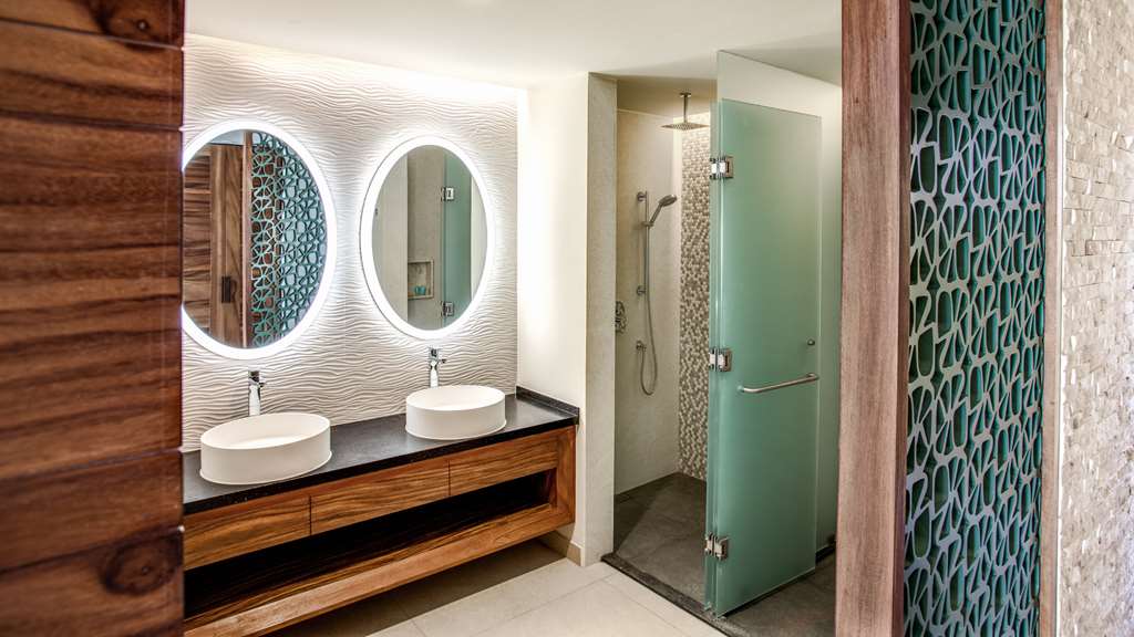 Suites Mesa de trabajo copia