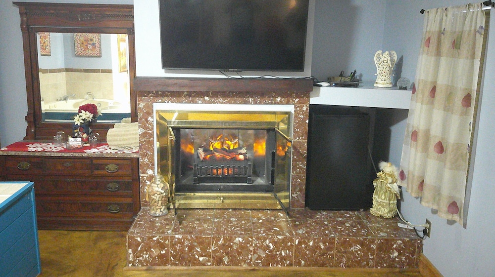 Lil Black Bear Inn - photo 117