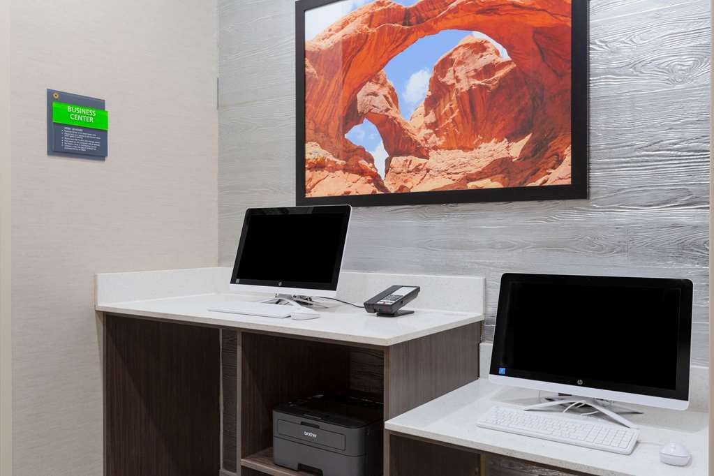 La Quinta Inn & Suites by Wyndham Kanab - photo 76
