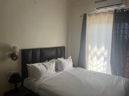 Your Place - carbon neutral hotel in Vikasnagar