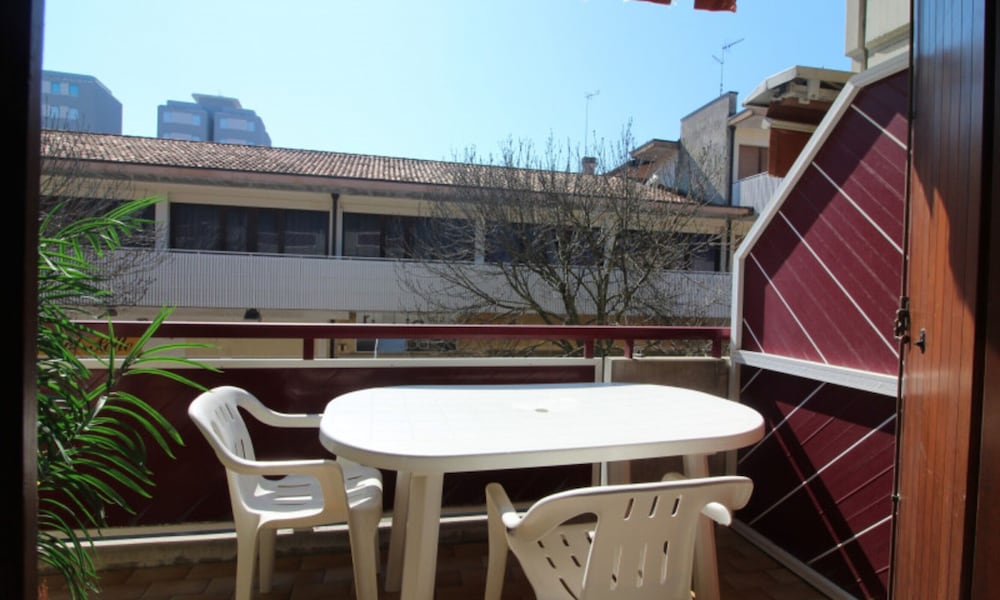 Seaside Flat in the Heart of Lignano — 4-Star Luxury Hotel in Lignano Sabbiadoro, Italy