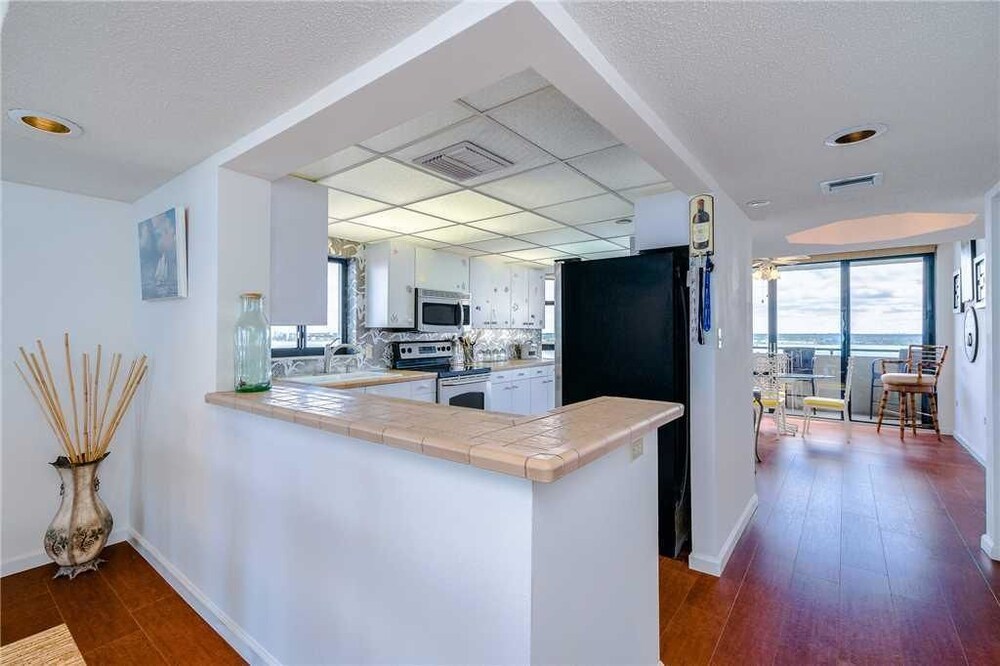 Lighthouse Towers 2008 Two Bedroom Condo - photo 17