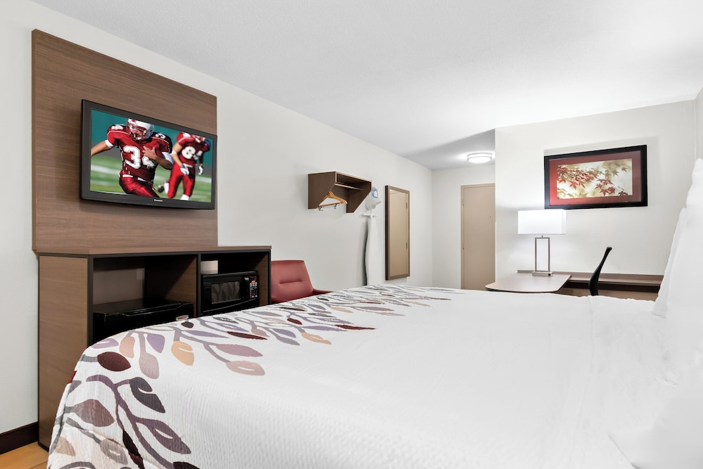 Red Roof Inn Harrisburg North - photo 12