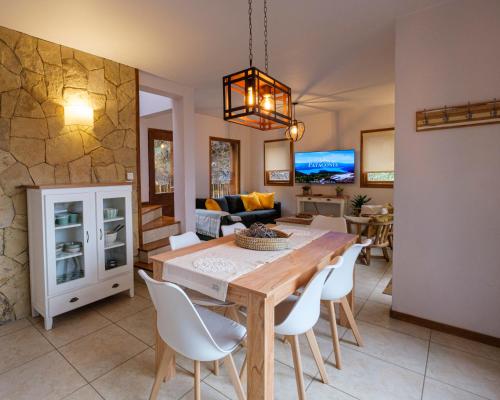 Oliver Mountain Home Green — 4-Star Luxury Hotel in San Martin De Los Andes, Argentina