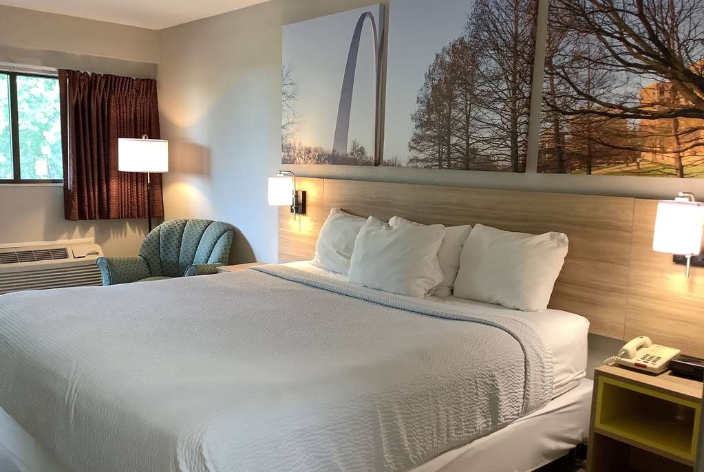 Days Inn by Wyndham Kingdom City - photo 16