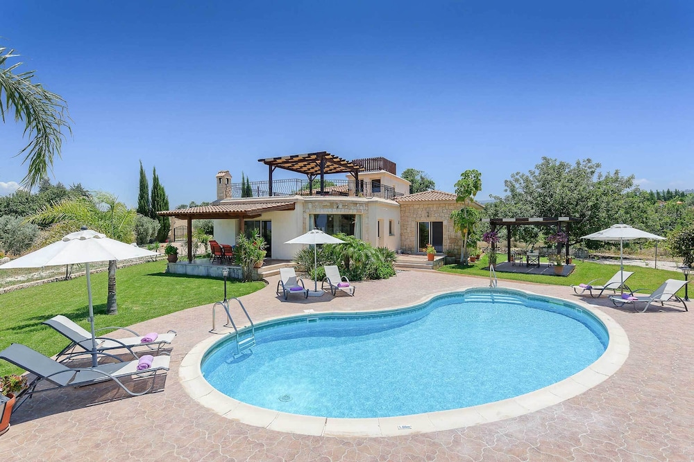 Villa Yialos