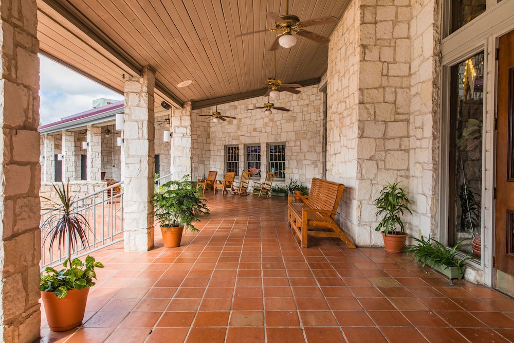 Y O Ranch Hotel - photo 47