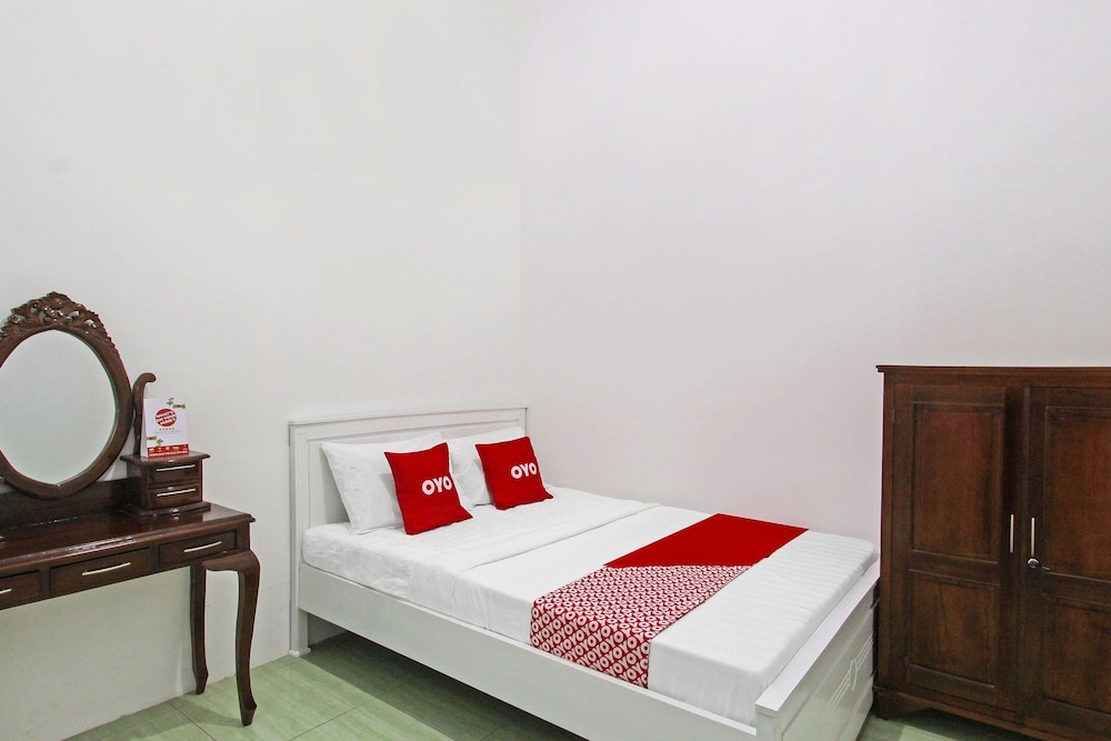 Hotel Grand New Si Jago Mitra Reddoorz — Kebumen