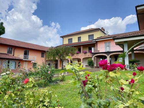 Landora — 4-Star Luxury Hotel in Grazzano Badoglio, Italy