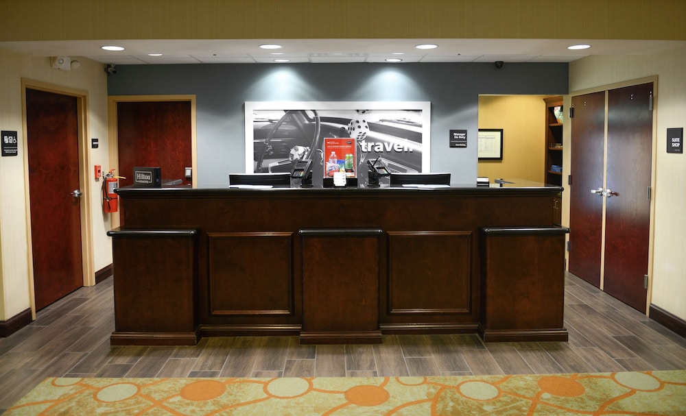 Hampton Inn & Suites Knoxville North I 75 - photo 11