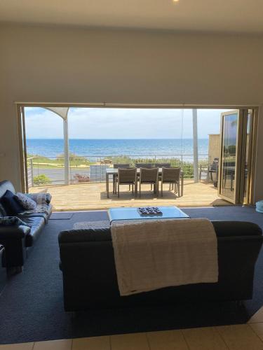 Seaview on The Esplanade - last minute hotel in Portarlington