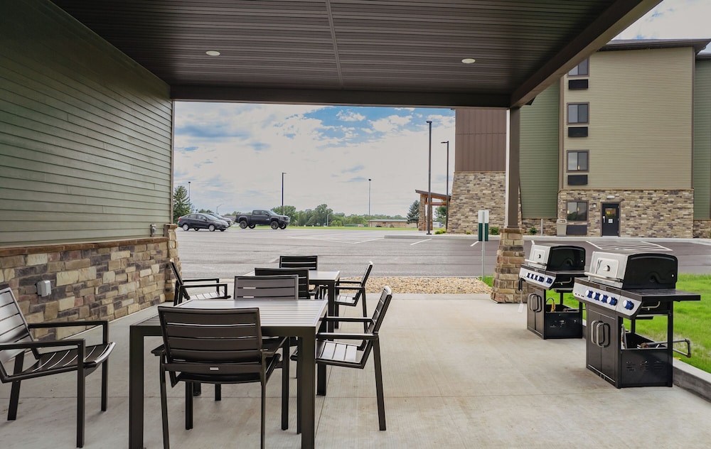 My Place Hotel Mitchell SD - photo 29