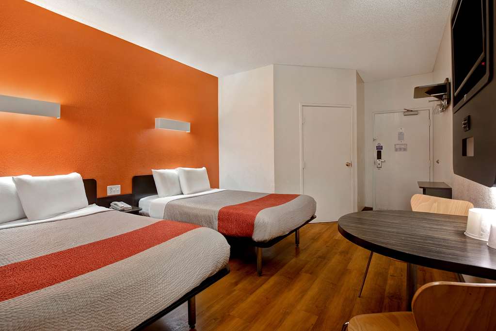 Motel 6 Gilroy CA - photo 16