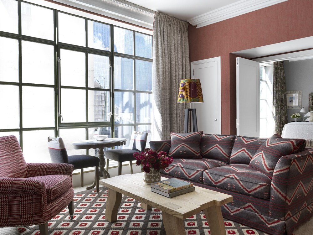 The Whitby Hotel - photo 26