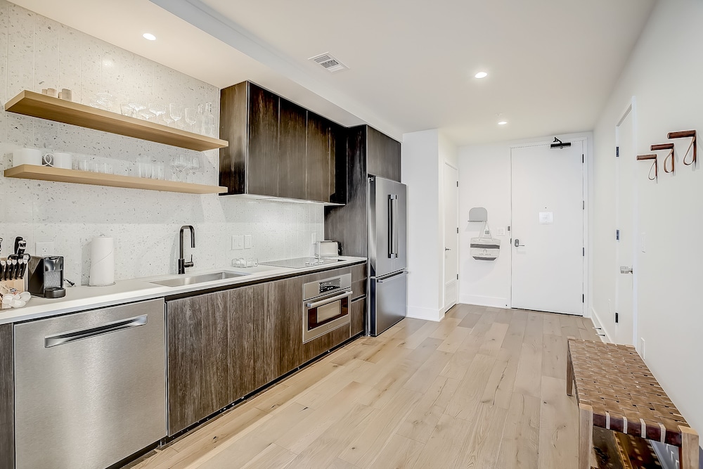 Austin Condo Hotel - photo 371