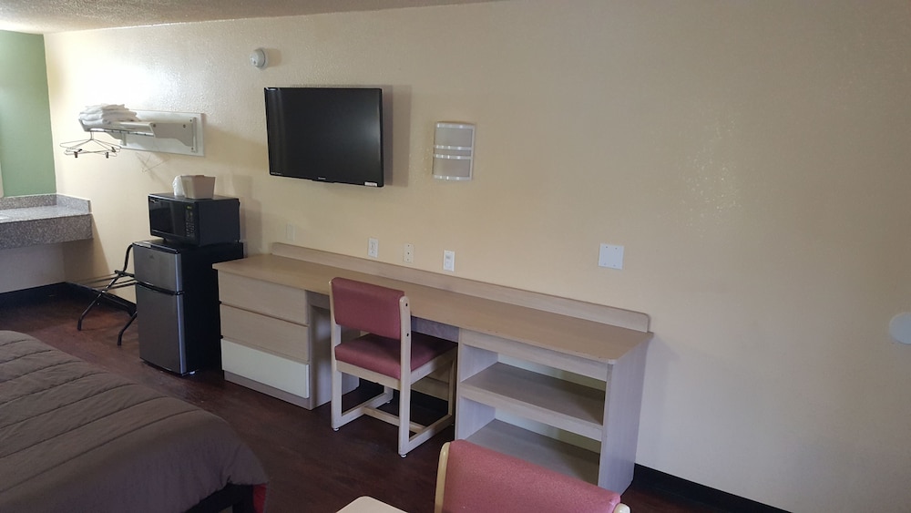 Mentor Home Inn - photo 12
