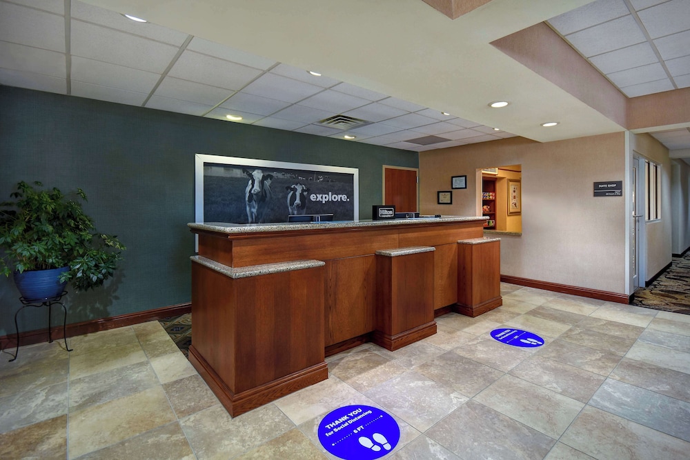 Hampton Inn Rutland - photo 7