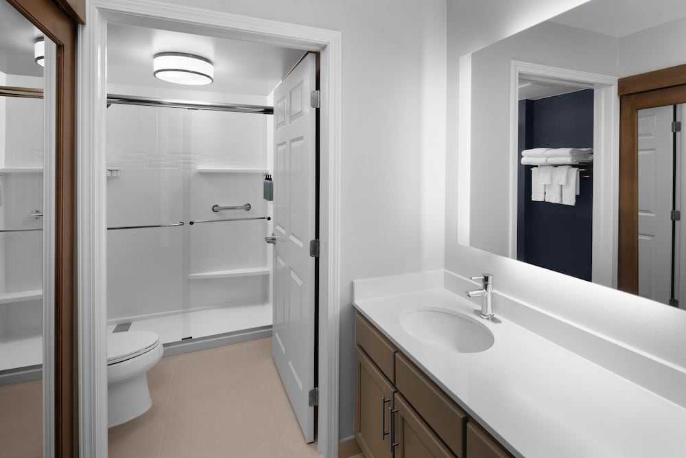 Residence Inn by Marriott Holland - photo 15