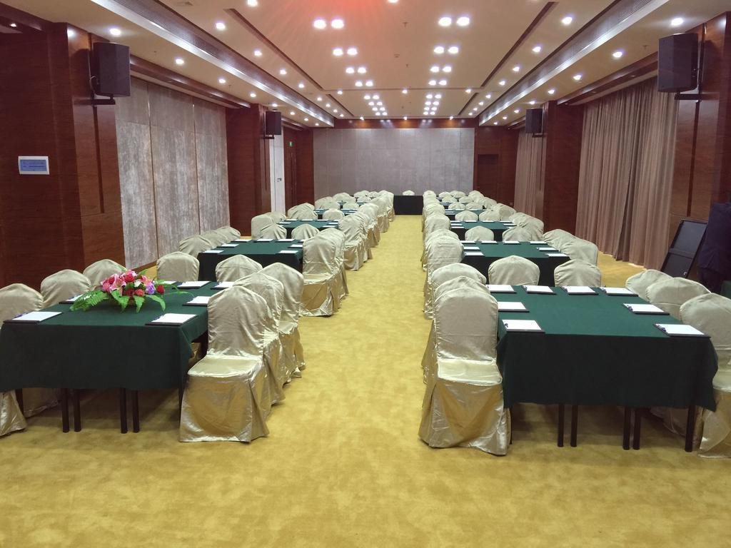 Delin Hotel — hotel in Longgang