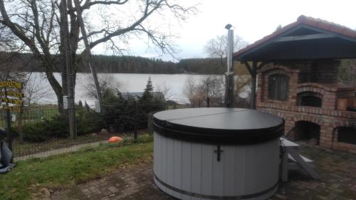 Wrzosowe Wzgórze Dom nad jeziorem Kłączno - carbon neutral hotel in Unknown City