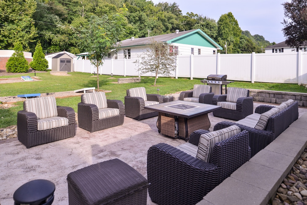 Holiday Inn Express & Suites Ironton by IHG - photo 61