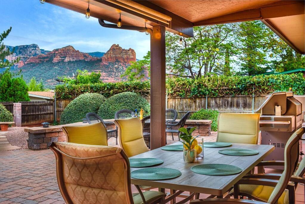 PRIME Uptown Location Mountain View Kid Friendly Sleeps 08 in Sedona, United States
