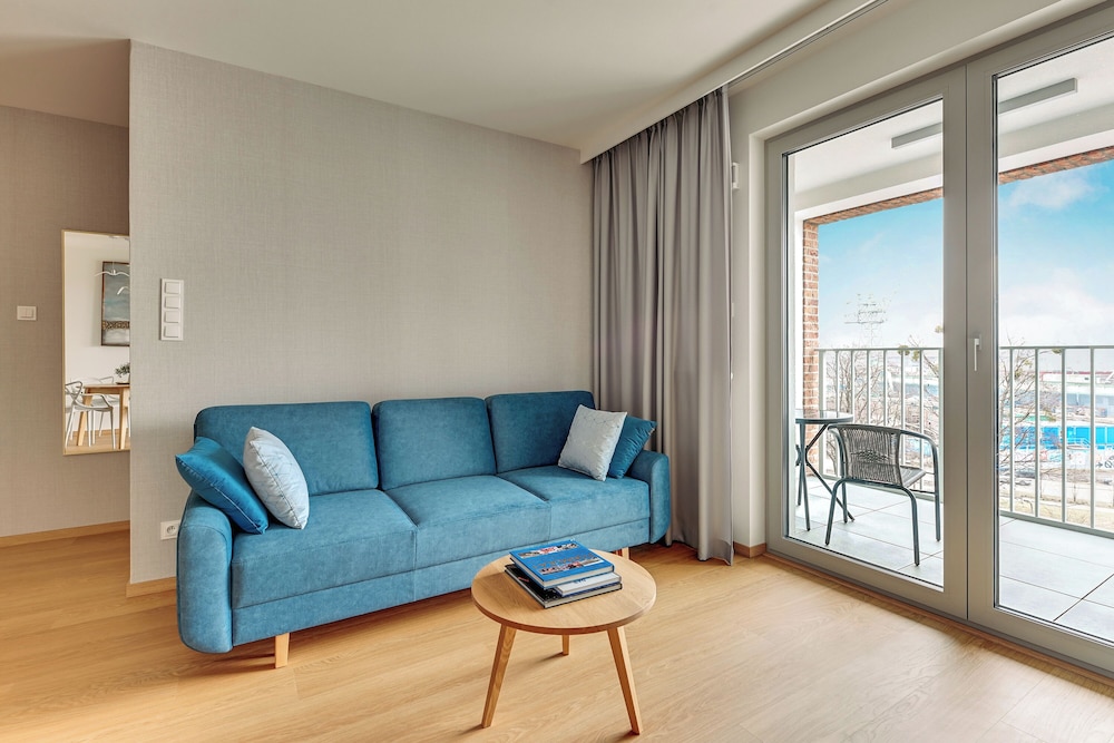 Żurawie Food Hall Parking & Stocznia by Downtown Apartments — 4-Star Luxury Hotel in Gdansk, Poland