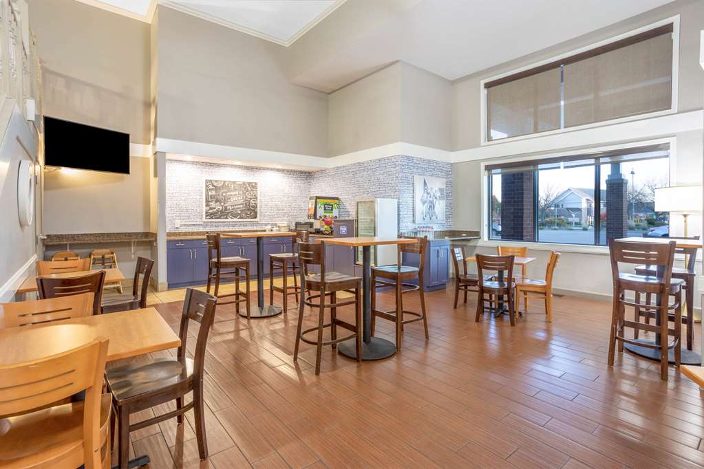 AmericInn by Wyndham Madison South - photo 25