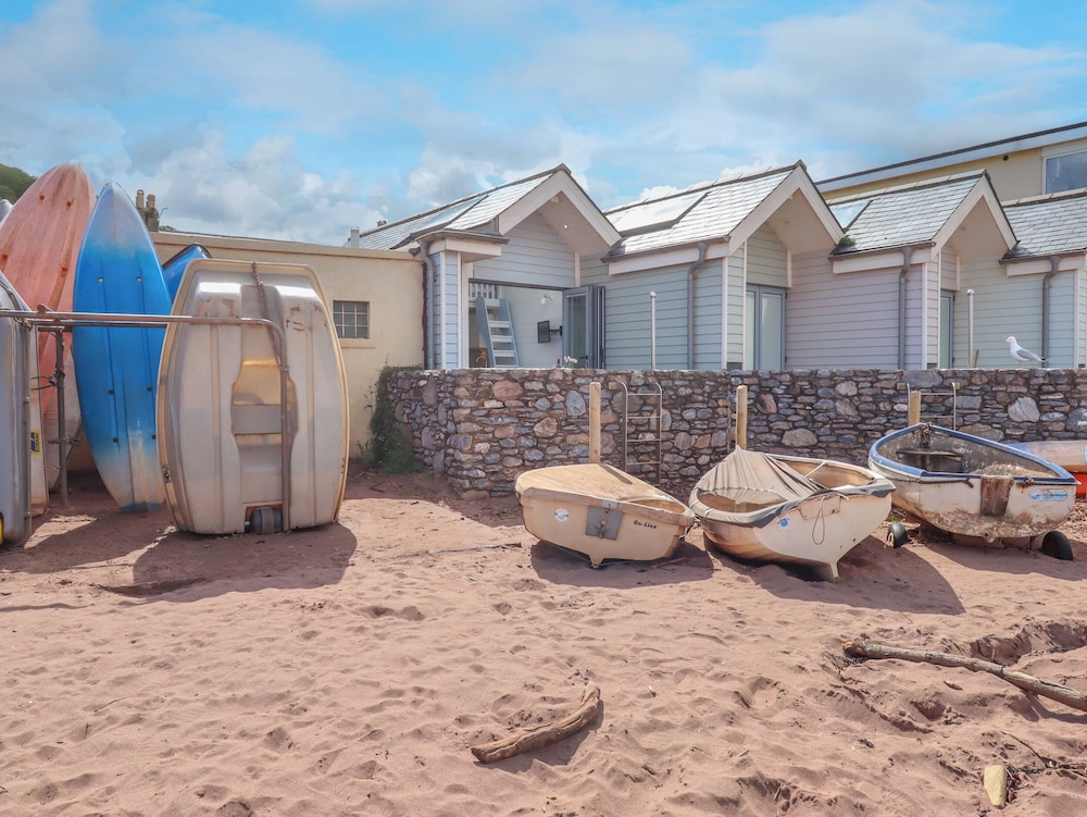 Beach Hut 5 in Teignmouth, United Kingdom