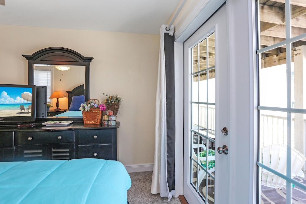 The Chill Inn by Pristine Properties Vacation Rentals — 4-Star Luxury Hotel in Port Saint Joe, United States