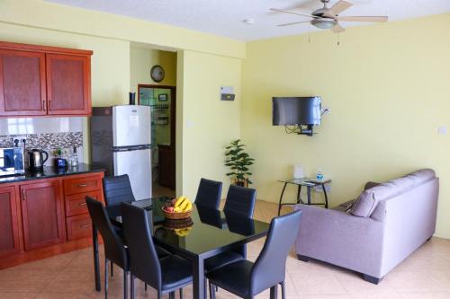 Rose Heights Apartments No 5 — 4-Star Luxury Hotel in Castries, Saint Lucia