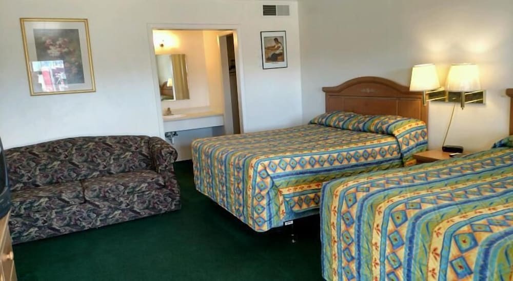 Carrizozo Inn - photo 8