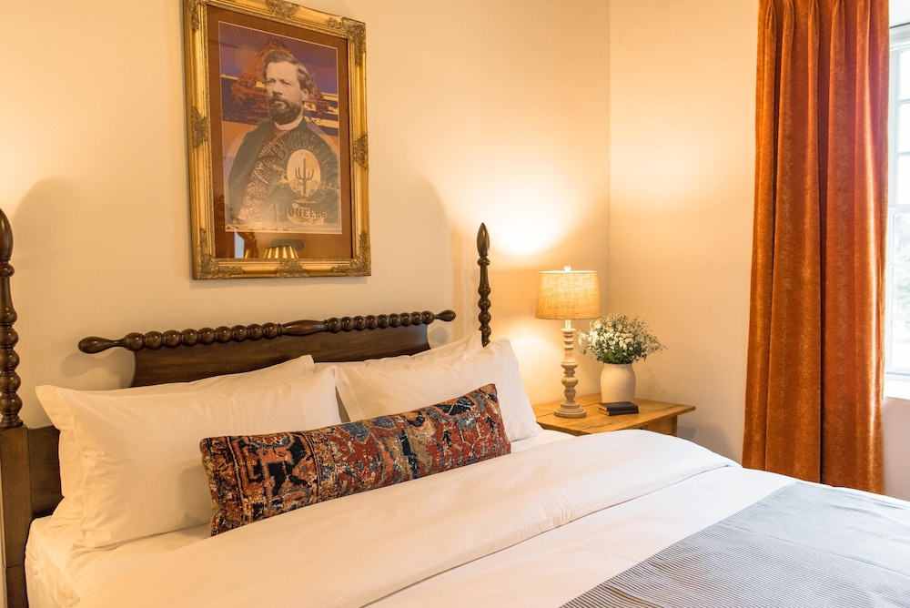 The Armory Park Inn - photo 2