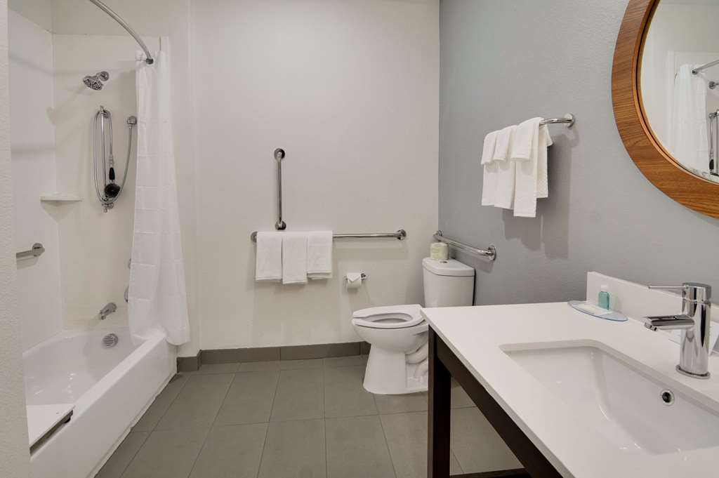 MainStay Suites Dallas Northwest Irving - photo 25
