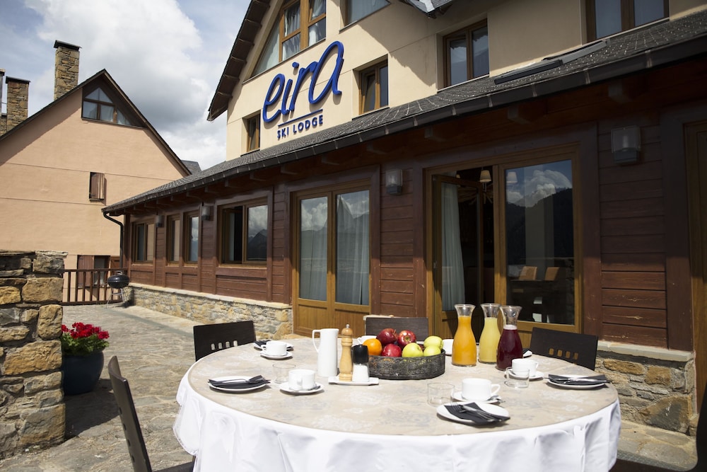 Eira Ski Lodge — 4-Star Luxury Hotel in Vielha, Spain