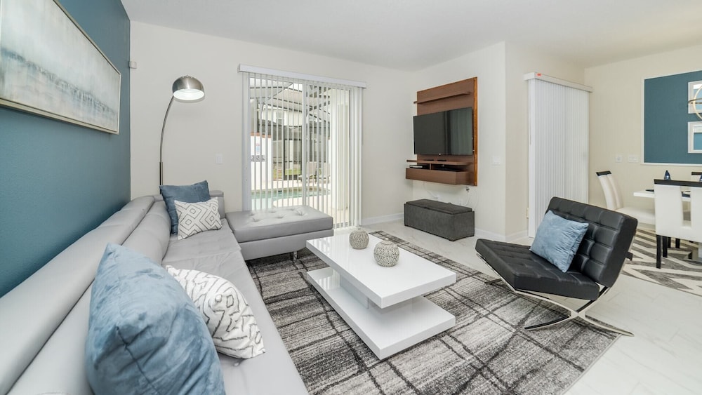 3076 Juliet in Kissimmee, United States