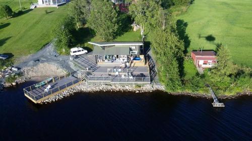Riverside Cottage Aalto Borealis — 4-Star Luxury Hotel in Keminmaa, Finland