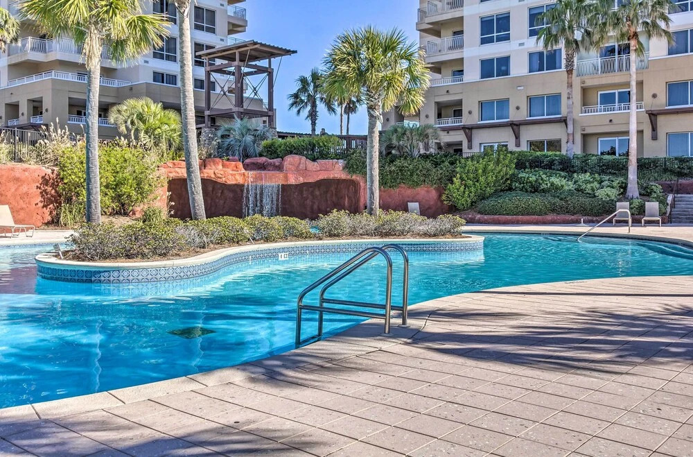Destin Resort Studio w Pool Walk to Beach - photo 9