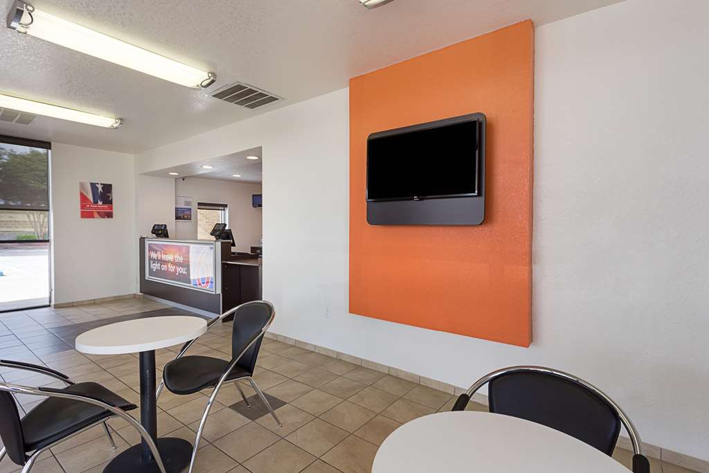 Motel 6 Baton Rouge LA Southeast - photo 15