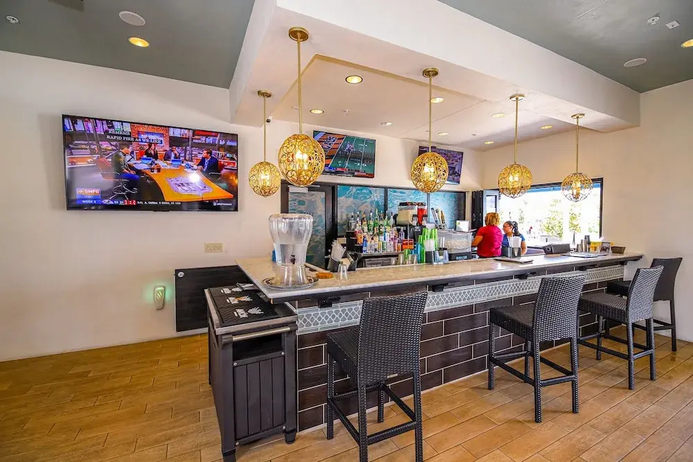 Flash 20 Off Amazing New TownHome with Pvt Pool and Access to Clubhouse Close to Disney - photo 14