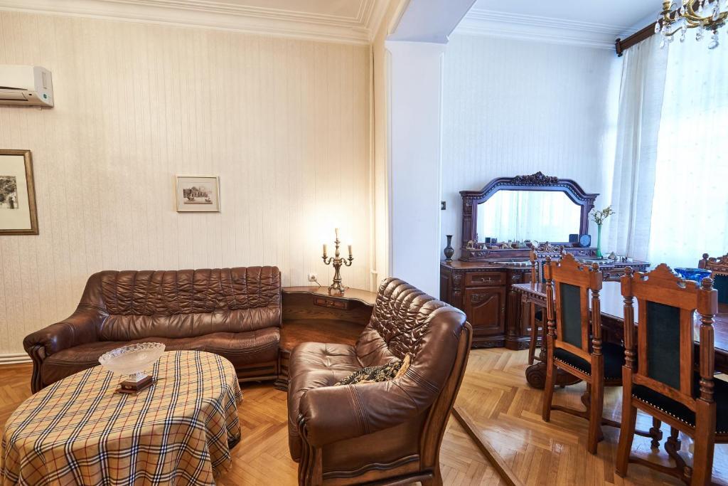 Dogona Apartment