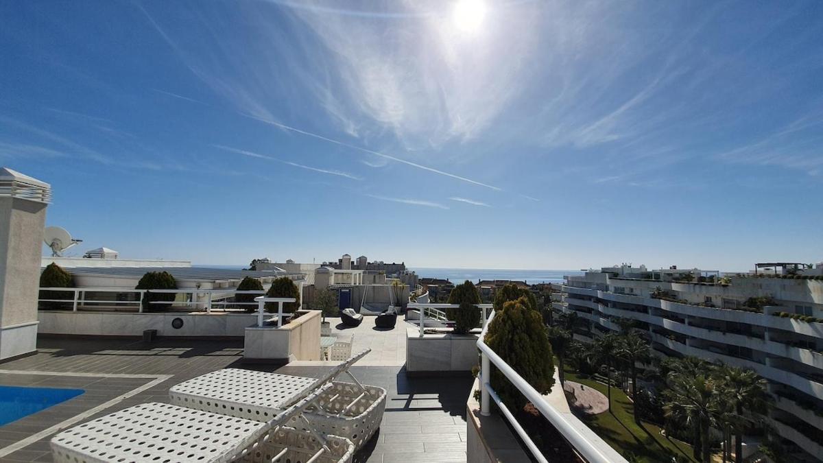 Amazing Modern Penthouse With Panoramic View — Marbella