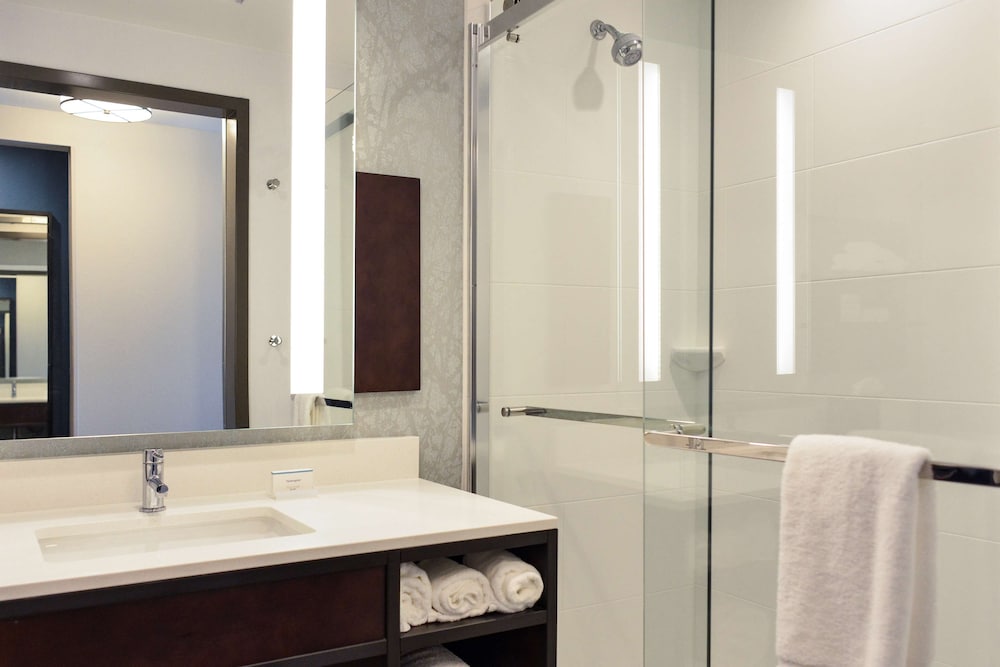 Hilton Garden Inn Louisville Mall of St. Matthews - photo 25